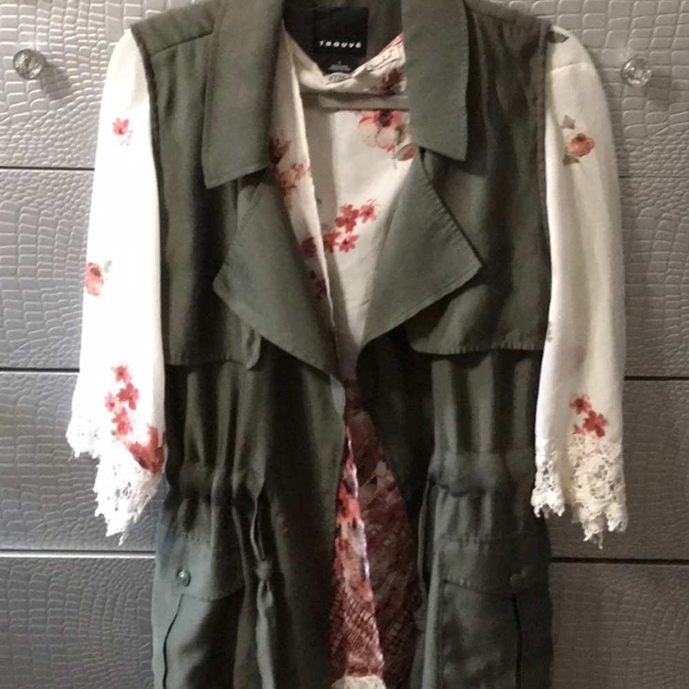 Olive green long trench vest size L